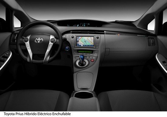 Bueno, bonito... y caro: el Toyota Prius Híbrido Eléctrico ya tiene precio