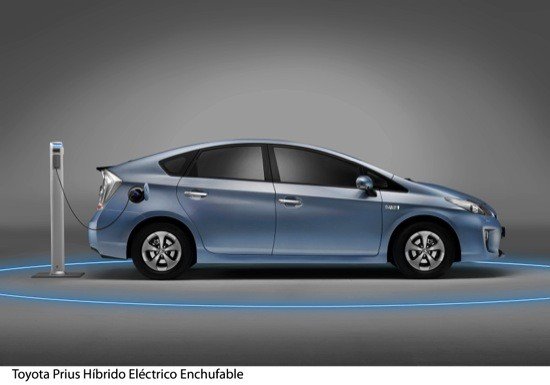 Bueno, bonito... y caro: el Toyota Prius Híbrido Eléctrico ya tiene precio