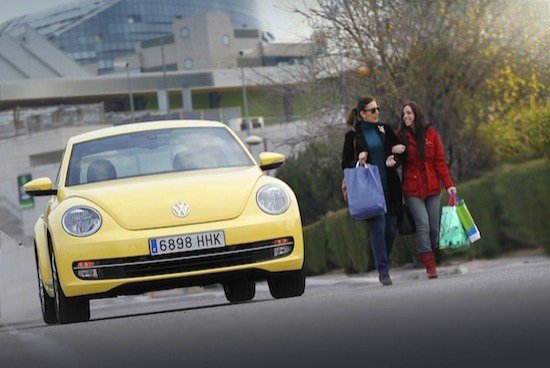 Juega con el Volkswagen Beetle en Facebook