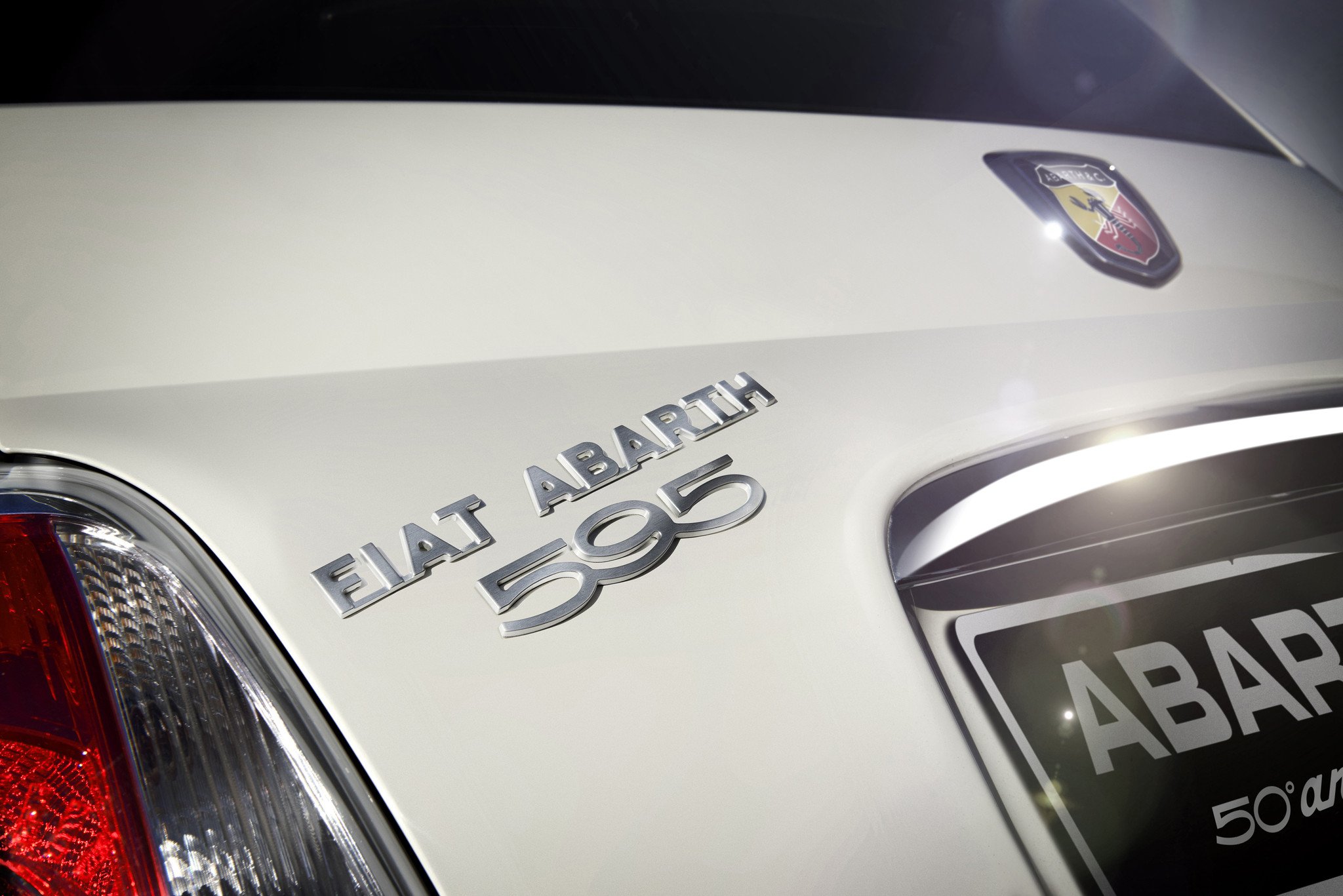 El Abarth 595 “50 Aniversario” debuta en el Salón de Frankfurt