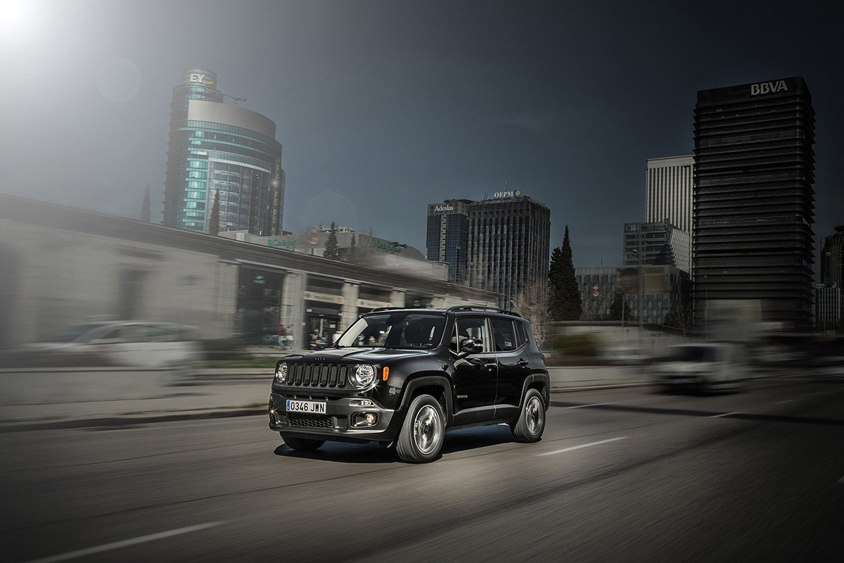 El Jeep Renegade estrena dos nuevas versiones: Night Eagle II y Deserthawk
