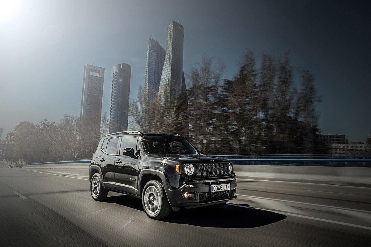 El Jeep Renegade estrena dos nuevas versiones: Night Eagle II y Deserthawk