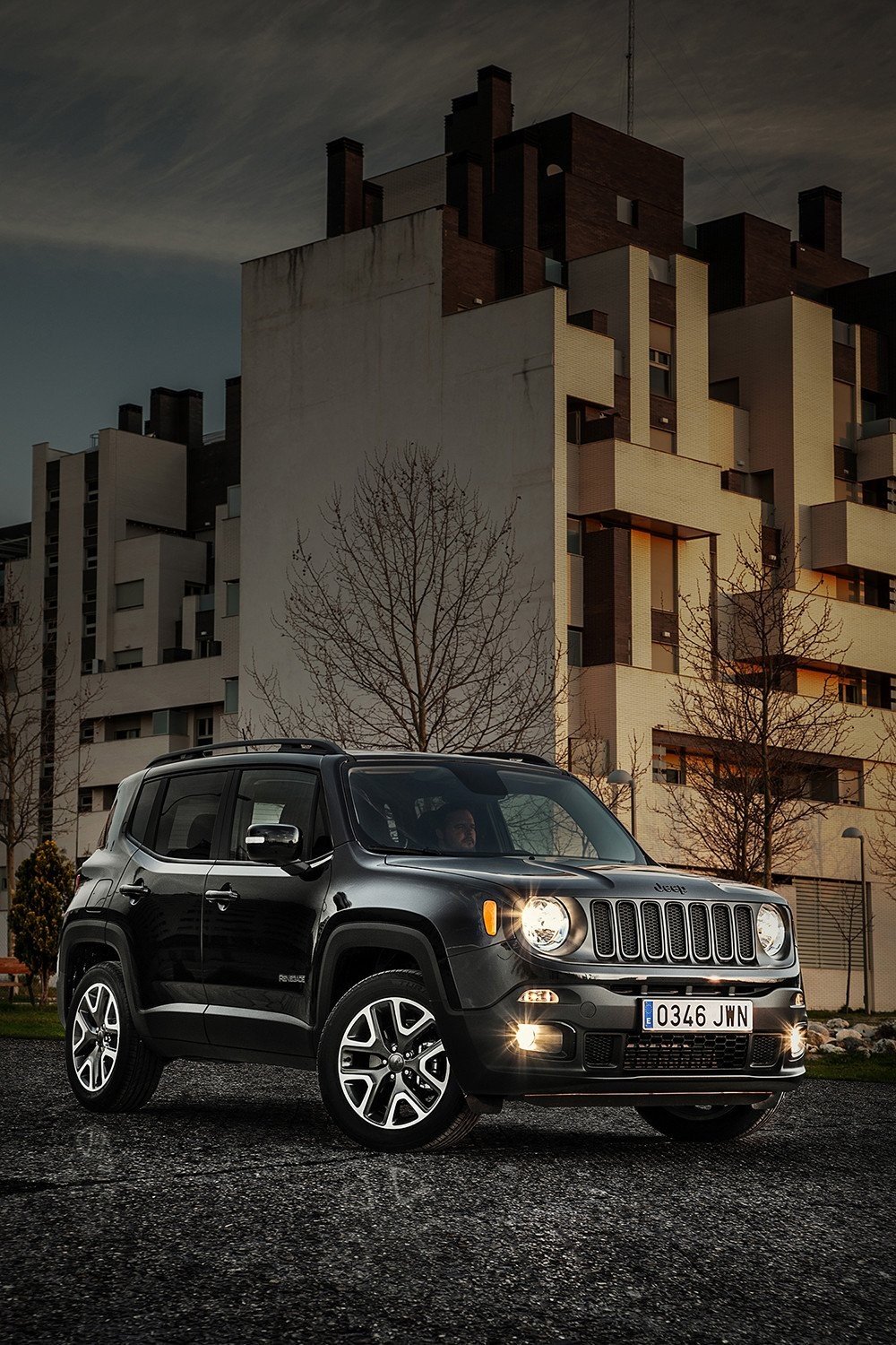 El Jeep Renegade estrena dos nuevas versiones: Night Eagle II y Deserthawk