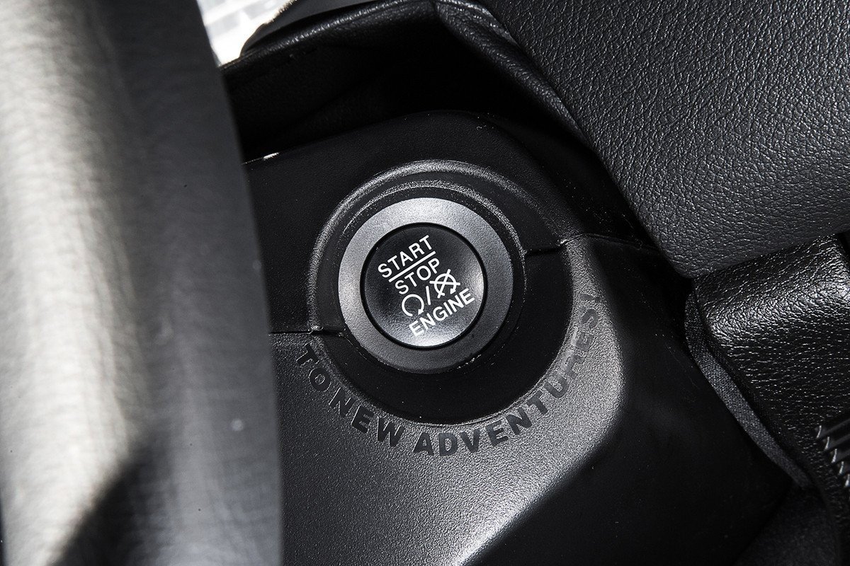 El Jeep Renegade estrena dos nuevas versiones: Night Eagle II y Deserthawk