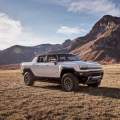 El primer GMC Hummer EV, subastado por una buena causa por 2,5 millones de dólares