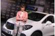 Pilar Rubio y Opel Mokka padrinos contra la adicción a Internet