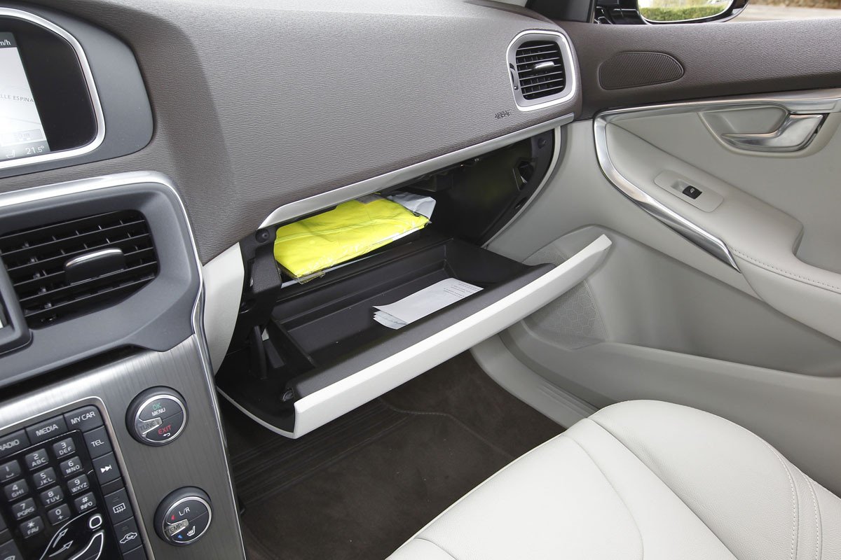 Prueba 10: Volvo V40 D3, un diesel muy premium