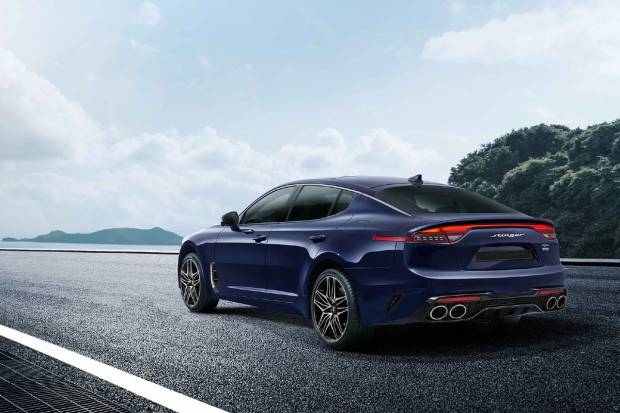 Así es el ligero restyling del Kia Stinger, el misil coreano