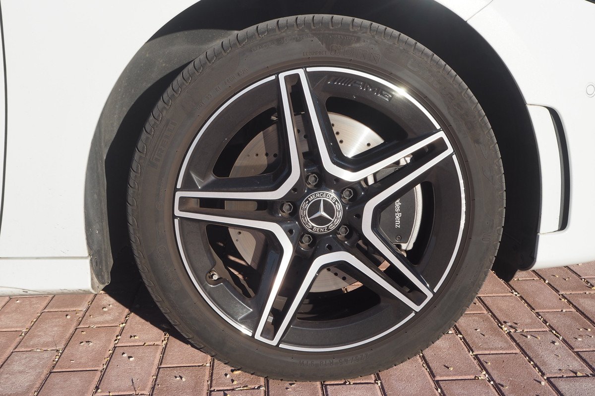 Prueba y opinión del Mercedes Clase A 250 e: precio e interior del híbrido enchufable