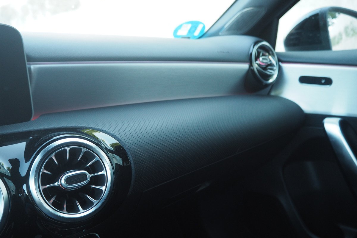 Prueba y opinión del Mercedes Clase A 250 e: precio e interior del híbrido enchufable