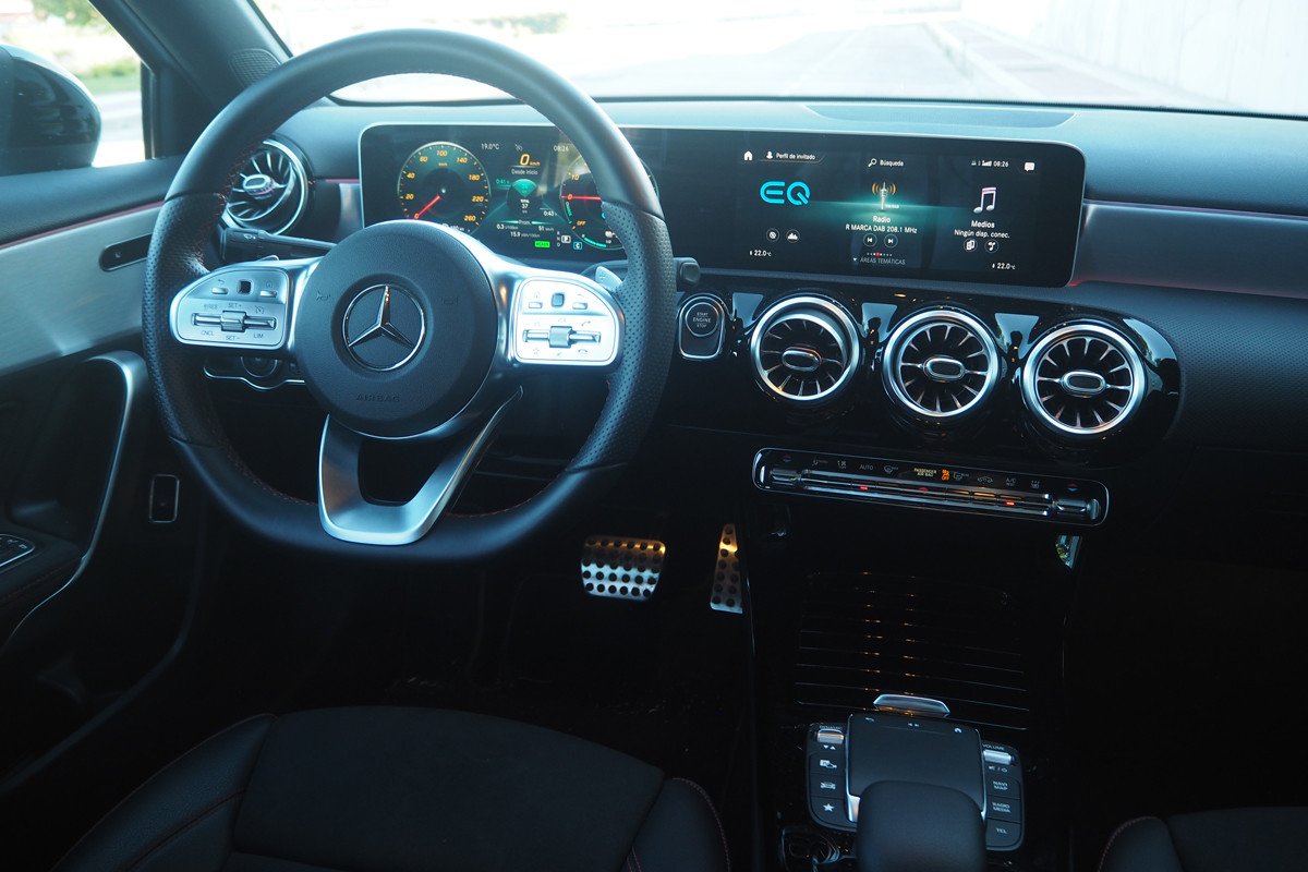 Prueba y opinión del Mercedes Clase A 250 e: precio e interior del híbrido enchufable