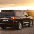 Nuevo Toyota Land Cruiser 200, mejor equipado