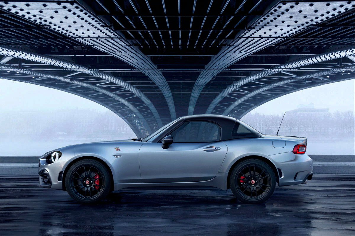 Abarth 124 GT, ahora con techo rígido de fibra de carbono