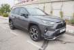 Comparativa Toyota RAV4 Hybrid frente al Plug-in híbrido enchufable: ¿cuál es mejor?