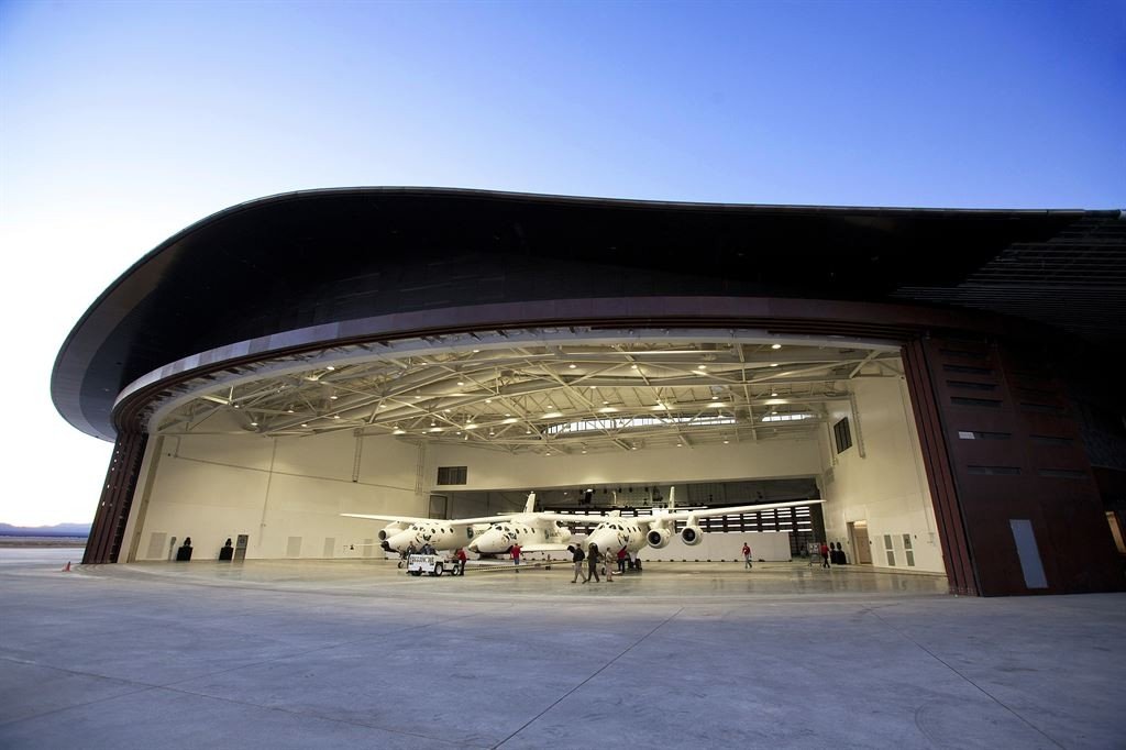 Land Rover crea un concurso para ir al espacio con Virgin Galactic