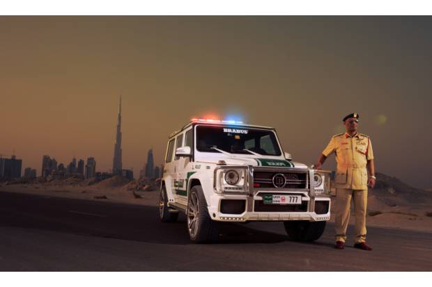 BRABUS B63S-700 Widestar, el coche de la policía de Dubái