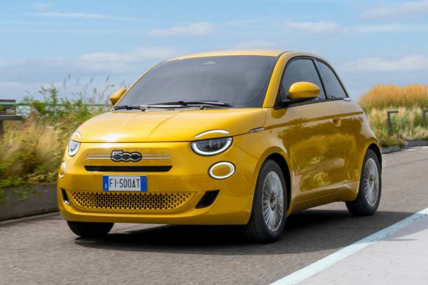 FIAT y el regreso del 500 con motor gasolina y etiqueta ECO para recuperar el liderazgo