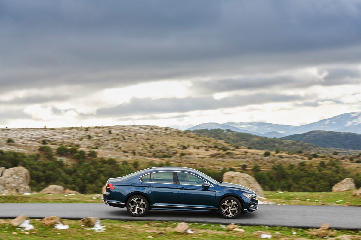 ¿Qué aporta el nuevo Volkswagen Passat 2019? Opinión, precios y datos
