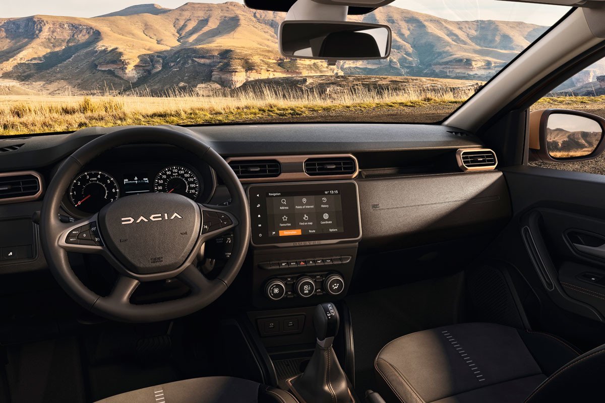 Prueba del Dacia Duster: analizamos su interior, vemos su precio y probamos el 4x4