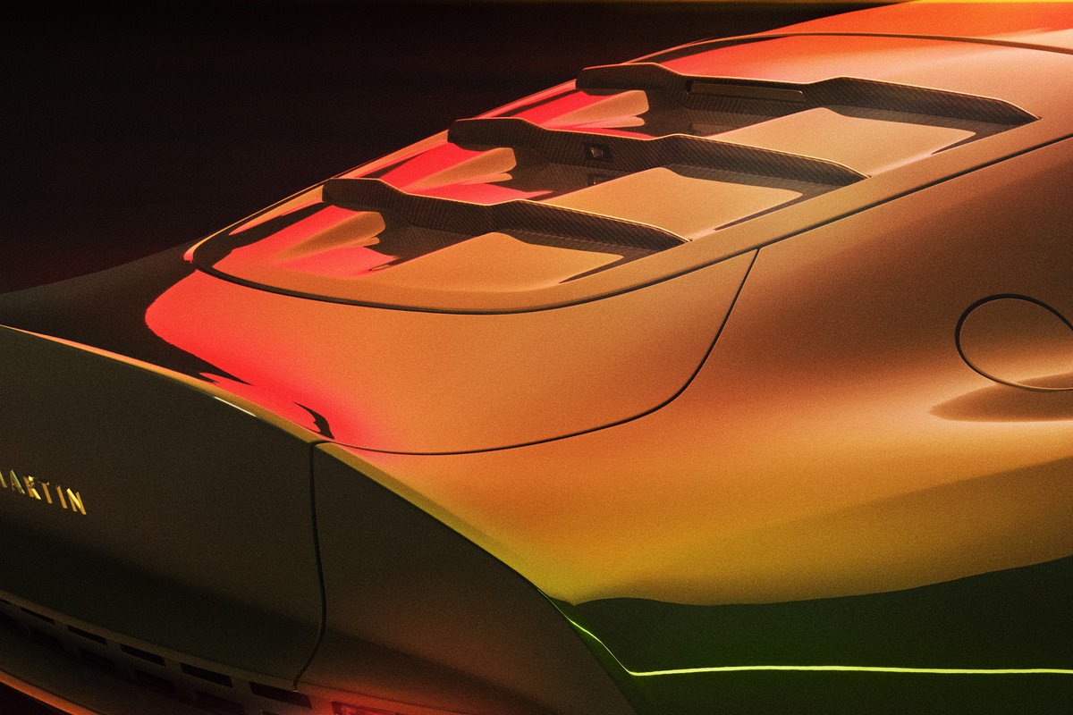Aston Martin celebra su 110 aniversario lanzando el Valour: un V12 con cambio manual 
