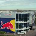 Vídeo: así es por dentro la fábrica del Red Bull F1 Team