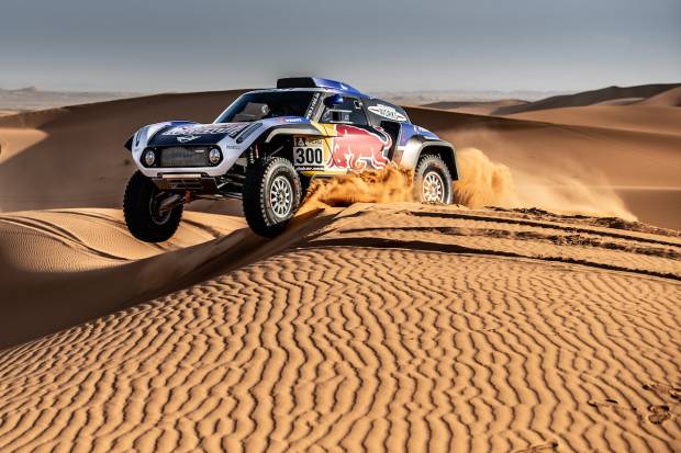 Carlos Sainz y Nani Roma con Mini en el Dakar 2019
