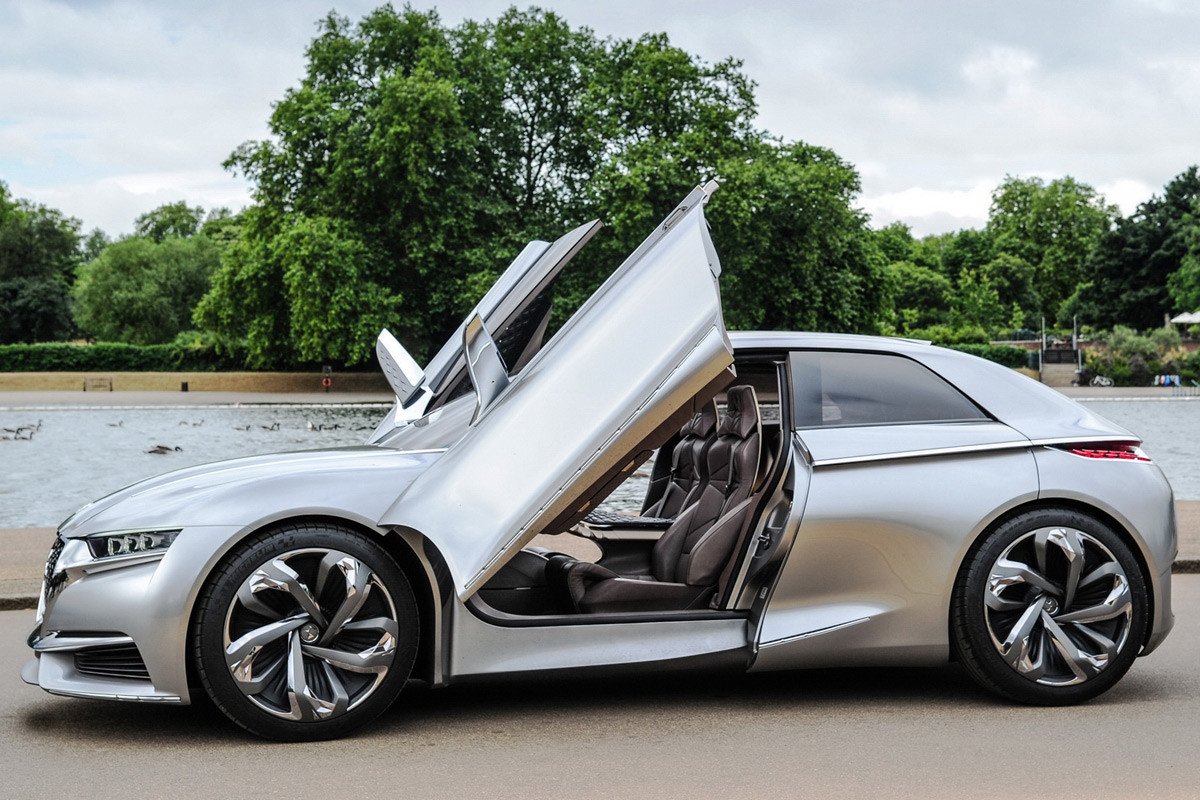 Video: el Divine DS Concept rueda por Londres