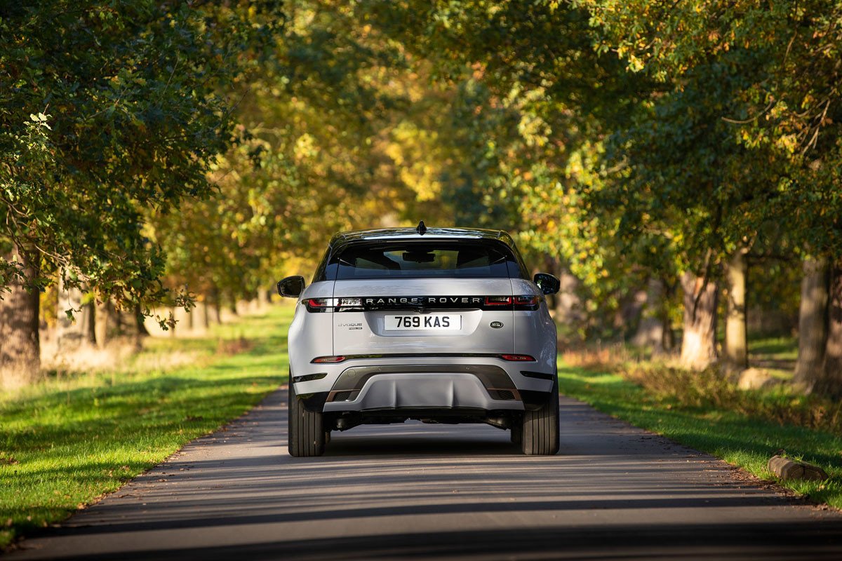 Llegan los híbridos enchufables para Range Rover Evoque y Land Rover Discovery Sport