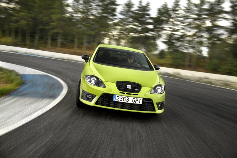 Seat León Cupra R, una fiera anda suelta por la ciudad