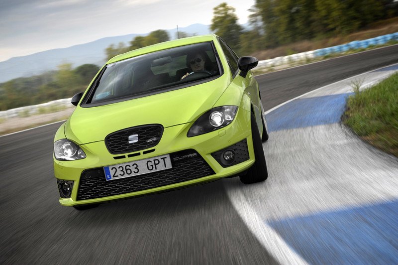 Seat León Cupra R, una fiera anda suelta por la ciudad