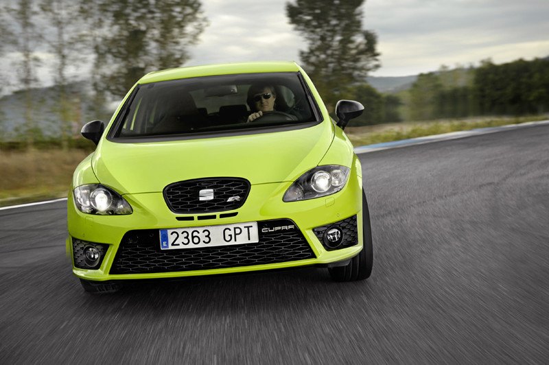 Seat León Cupra R, una fiera anda suelta por la ciudad