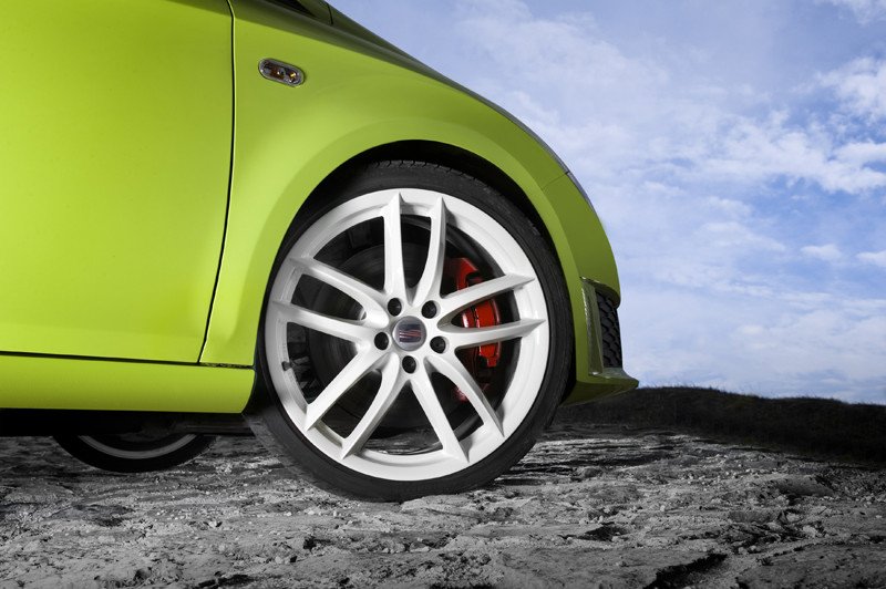 Seat León Cupra R, una fiera anda suelta por la ciudad