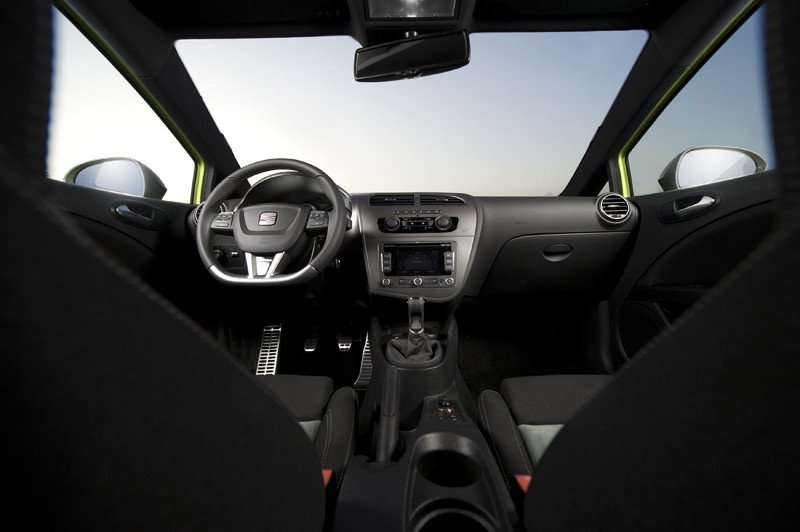 Seat León Cupra R, una fiera anda suelta por la ciudad