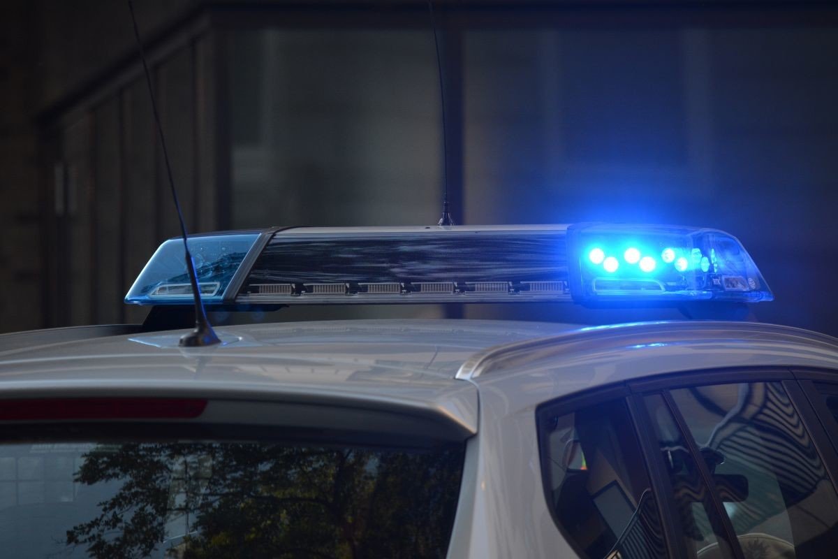 reclamar el arreglo de una carretera en mal estado