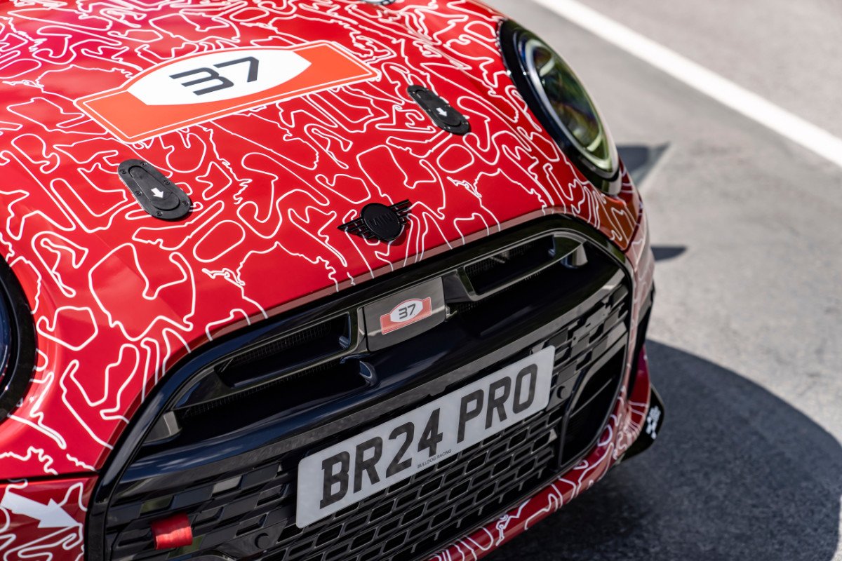 Mini Cooper John Cooper Works PROtotype 2024