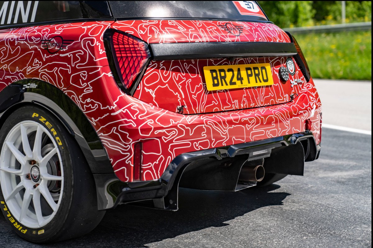 Mini Cooper John Cooper Works PROtotype 2024
