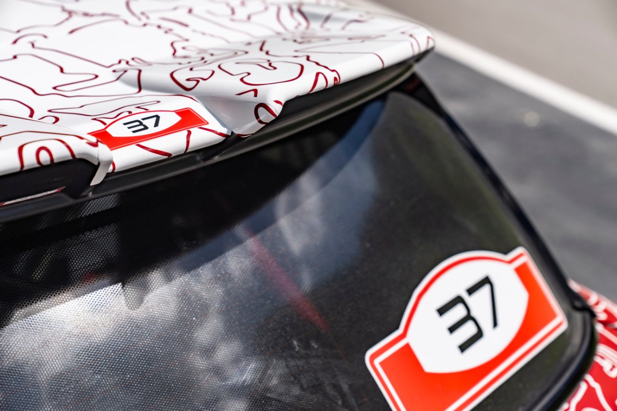 Si, habrá un nuevo Mini Cooper JCW gasolina y se estrenará en las 24h de Nürburgring