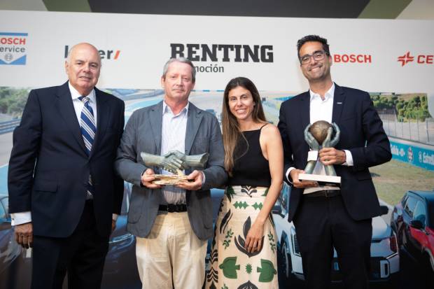 Dacia Duster y José María Galofré (Volvo) premiados por el Grupo Automotion Press