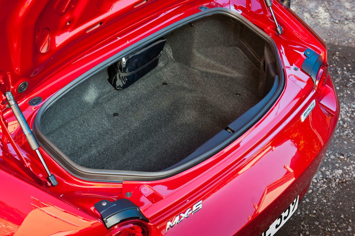 Video: El nuevo Mazda MX-5 cada vez más cerca