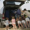 Familias numerosas: consejos para viajar en coche