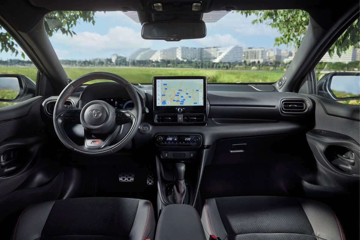  coches híbridos convencionales con etiqueta Eco más baratos en 2025