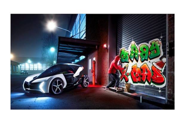 Opel Rak-e: Papa Noel cambia su trineo por un coche eléctrico