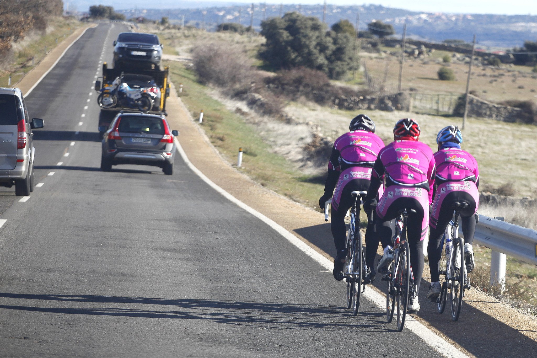Ciclistas y conductores: convivencia necesaria y urgente