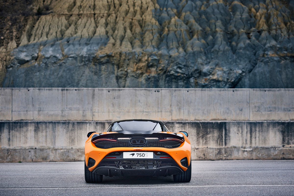 El nuevo McLaren 750S consigue la mejor relación peso-potencia de su categoría