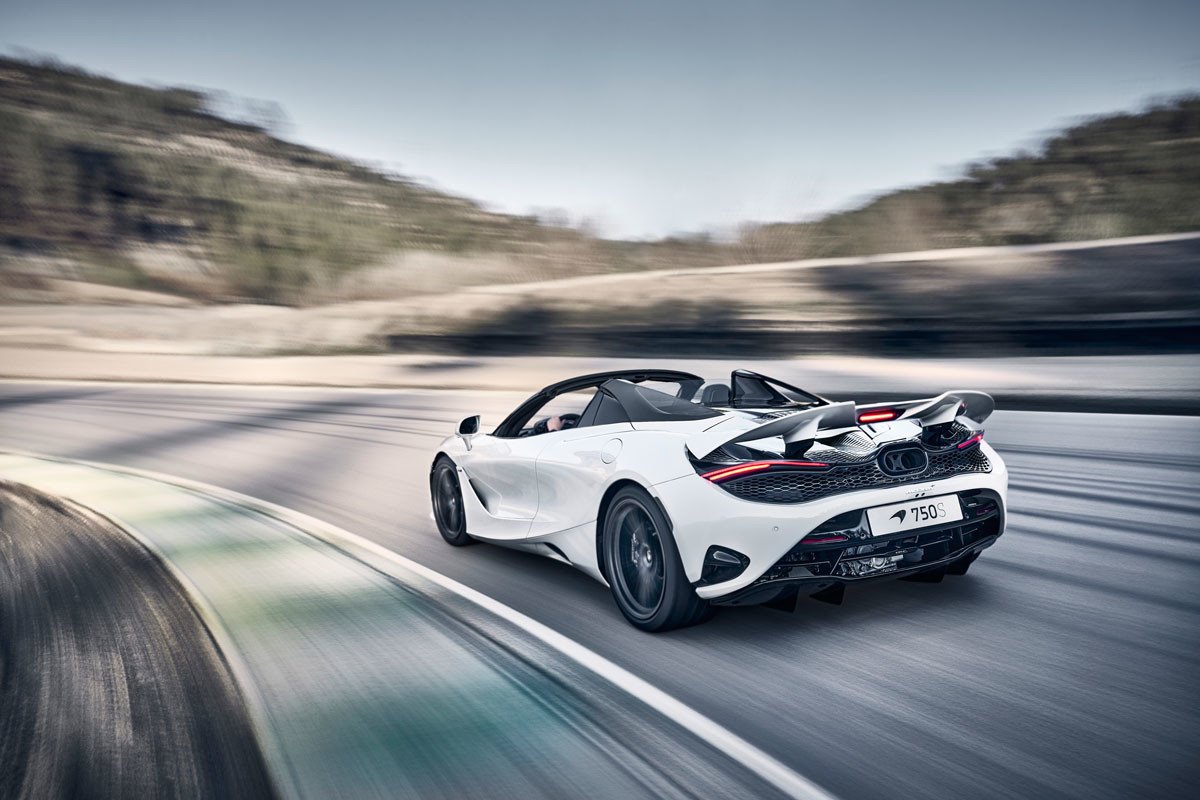 El nuevo McLaren 750S consigue la mejor relación peso-potencia de su categoría