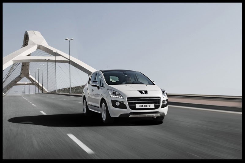 Peugeot 3008 HYbrid4, ahora más ecológico con 91 g/km de CO2