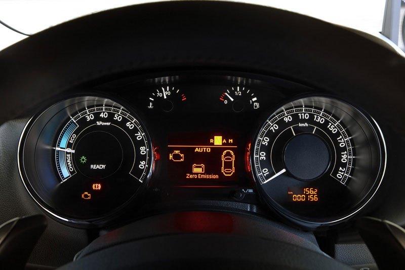 Peugeot 3008 HYbrid4, ahora más ecológico con 91 g/km de CO2