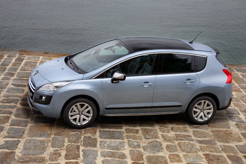 Peugeot 3008 HYbrid4, ahora más ecológico con 91 g/km de CO2
