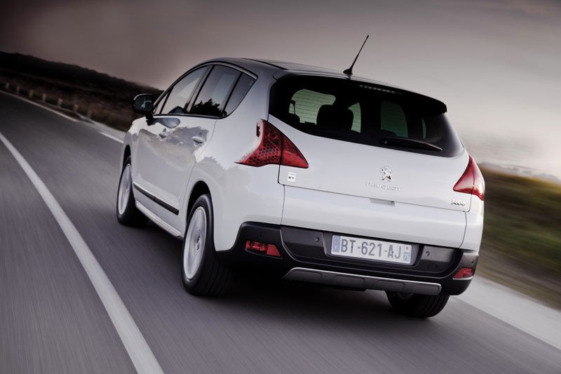 Peugeot 3008 HYbrid4, ahora más ecológico con 91 g/km de CO2