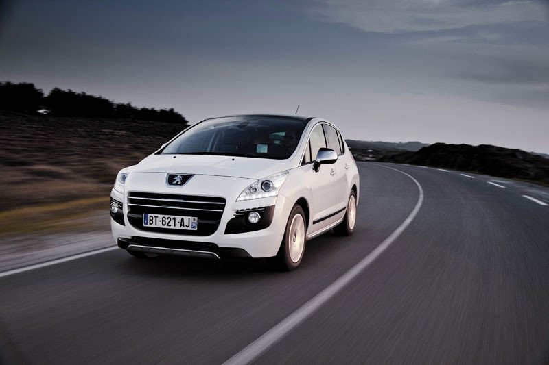 Peugeot 3008 HYbrid4, ahora más ecológico con 91 g/km de CO2